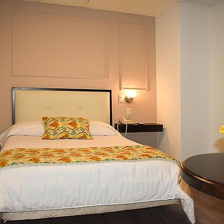 קואנקה Hotel Italia מראה חיצוני תמונה