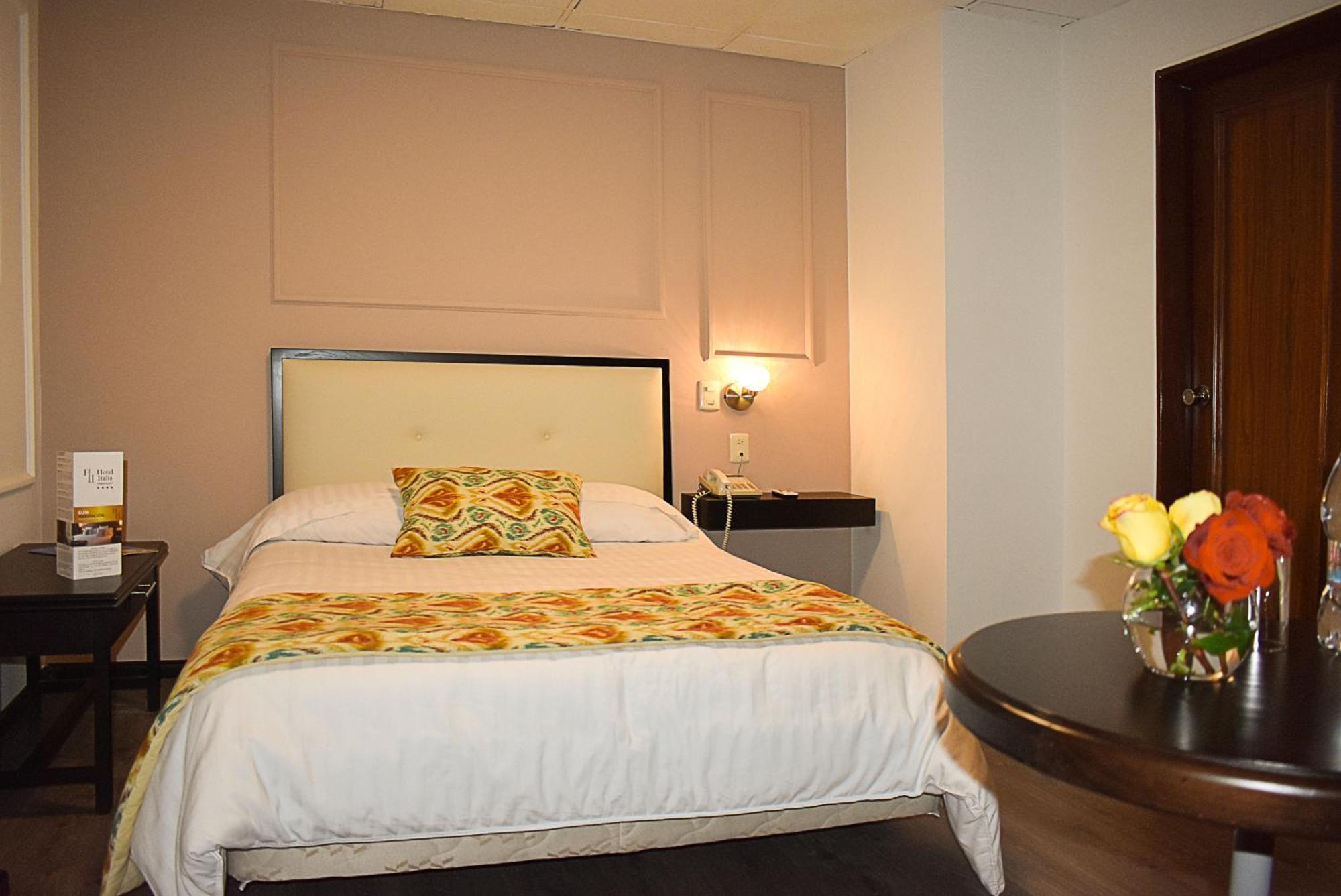 קואנקה Hotel Italia מראה חיצוני תמונה